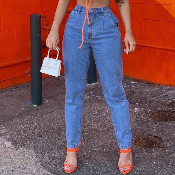 Mom JEANS - Picture 1 of 1